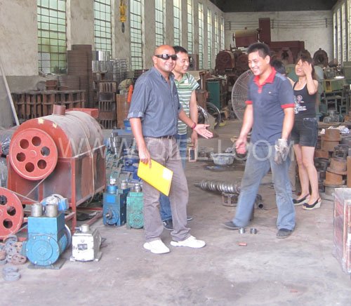 2011年7月25日，外國友人參觀考察我公司！明經(jīng)理等接待并陪同參觀！(圖8)